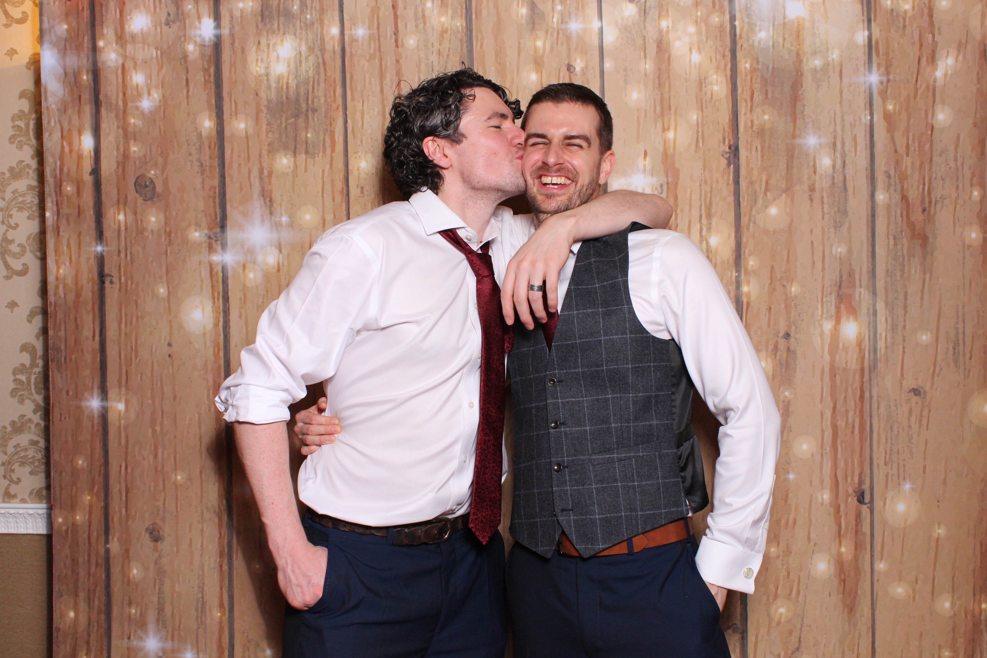 Mr & Mrs Sewell  | View more photos from the event at gallery.magicimages.uk/u/MagicImages/Mr-Mrs-Sewell